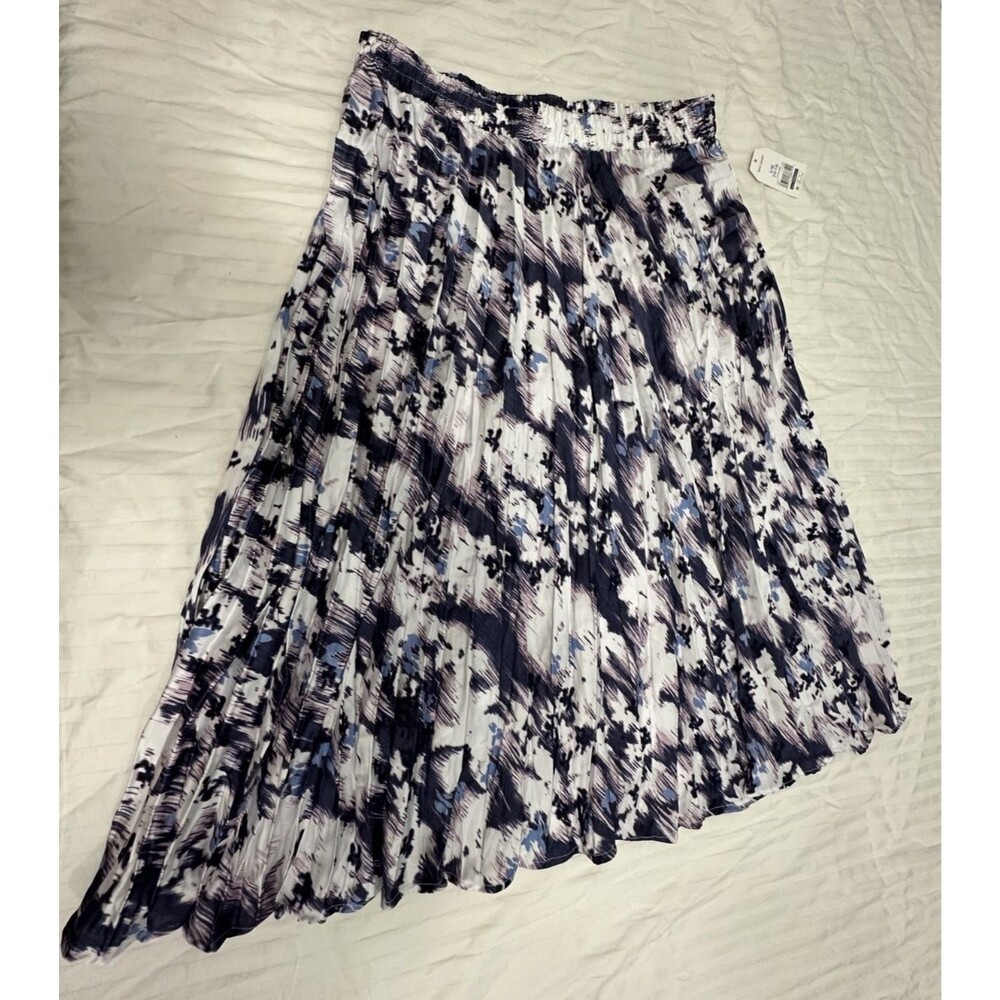 NWT TIME AND TRU WOMENS MIDI SKIRT SIZE L